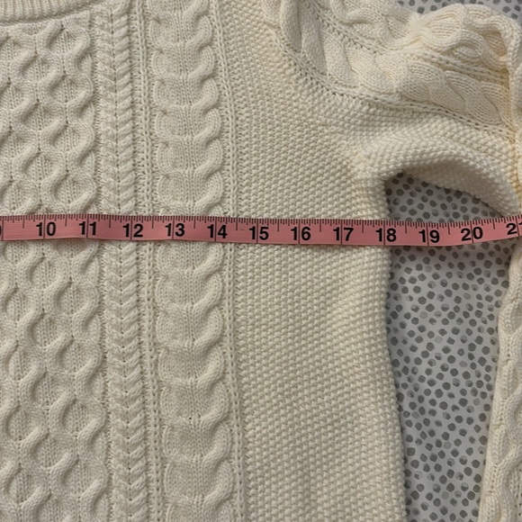 GAP Off White / Cream Cable-Knit Crewneck Sweater - Picture 11 of 12